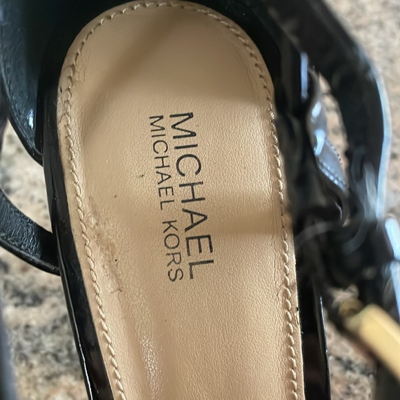 Michael Kors Simone Patent Sandal - Picture 5 of 8